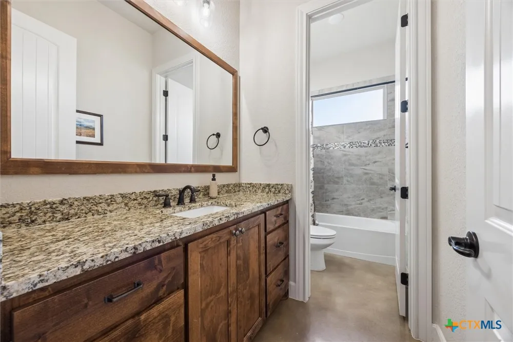 219 Flanders Fischer, TX 78623