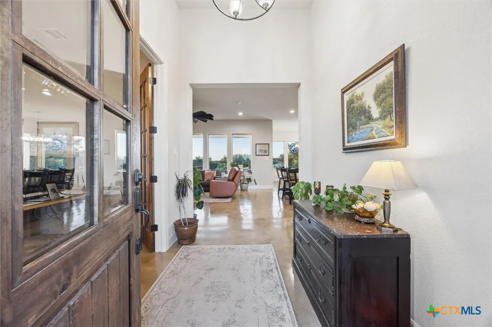 219 Flanders Fischer, TX 78623