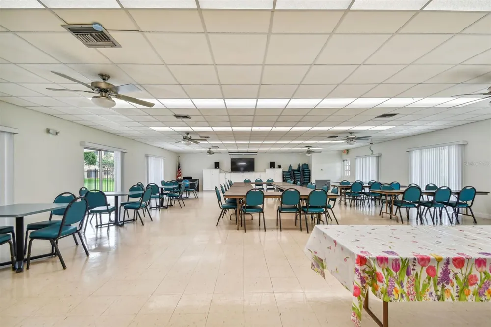 5095 BAY STREET NE #114 St Petersburg, FL 33703