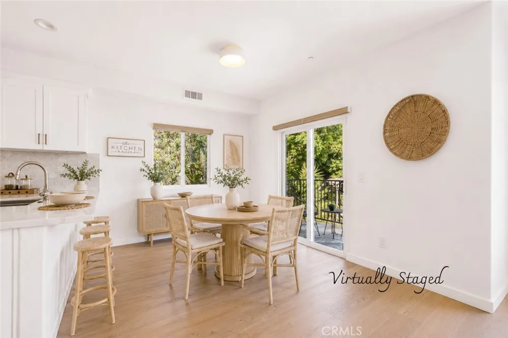 3822 Clayton Avenue Los Angeles, CA 90027