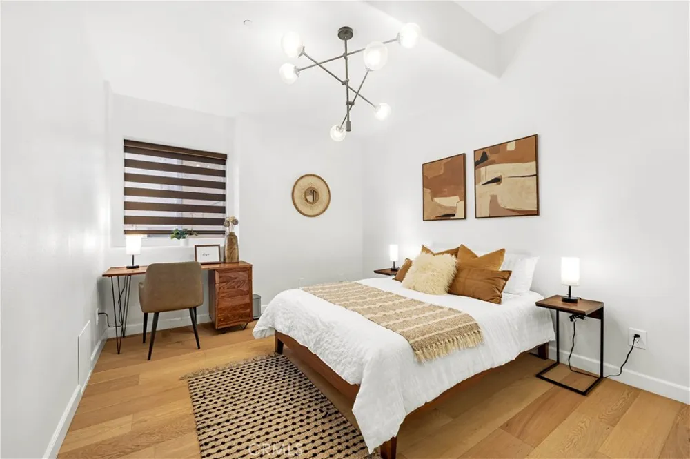3822 Clayton Avenue Los Angeles, CA 90027
