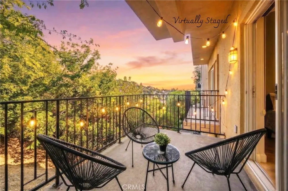 3822 Clayton Avenue Los Angeles, CA 90027