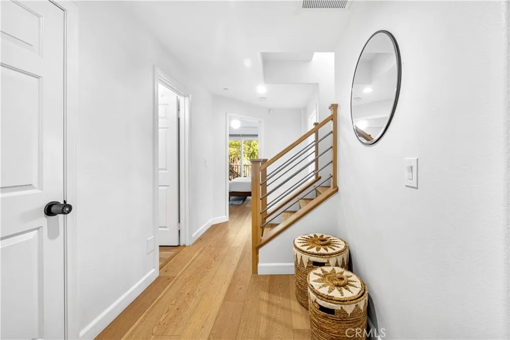 3822 Clayton Avenue Los Angeles, CA 90027