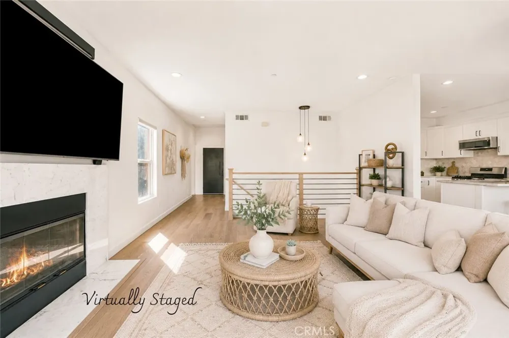 3822 Clayton Avenue Los Angeles, CA 90027