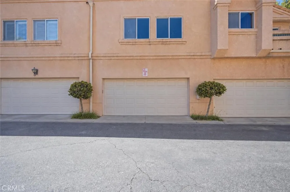 25238 Steinbeck Avenue #E Stevenson Ranch, CA 91381
