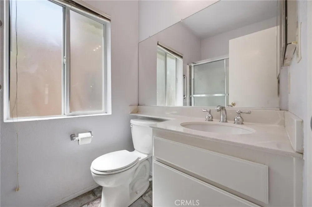 25238 Steinbeck Avenue #E Stevenson Ranch, CA 91381