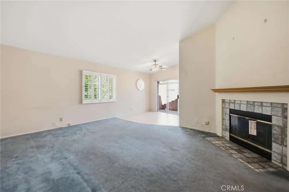 25238 Steinbeck Avenue #E Stevenson Ranch, CA 91381