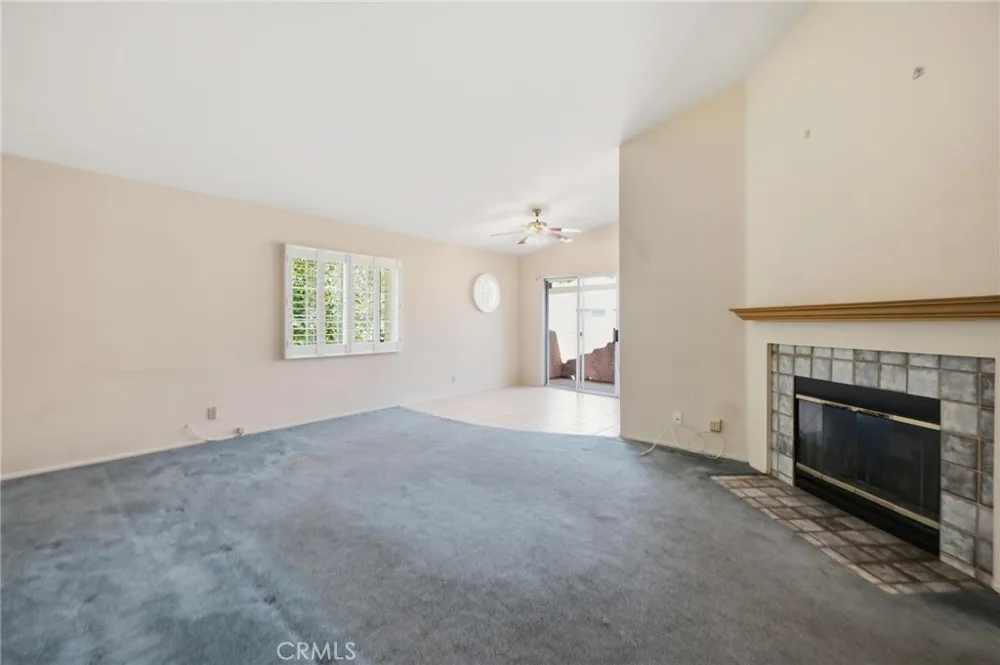 25238 Steinbeck Avenue #E Stevenson Ranch, CA 91381