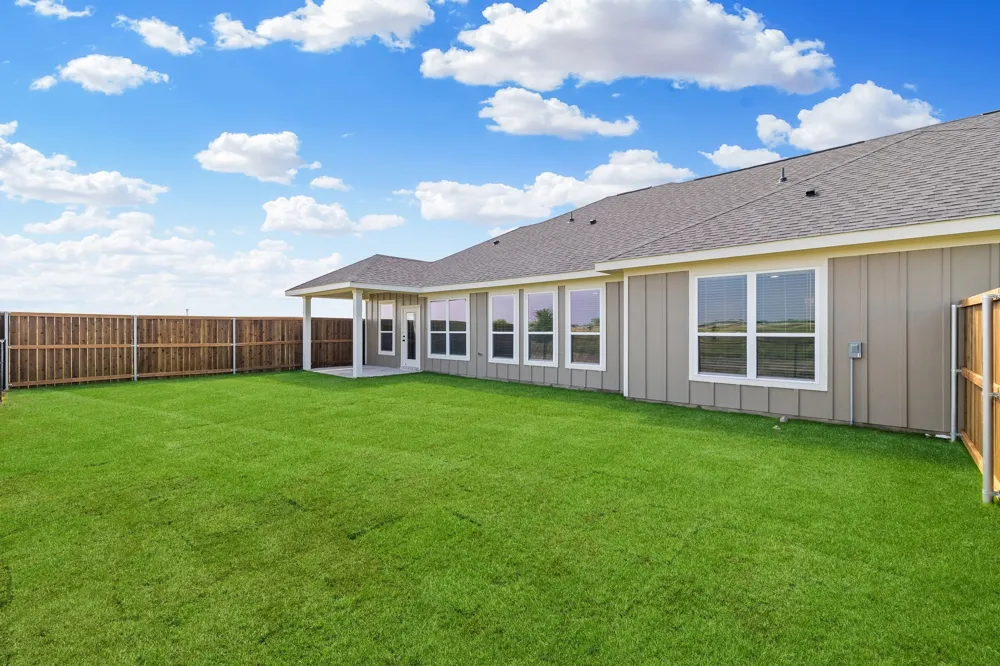 3827 Clovis Street Midlothian, TX 76065