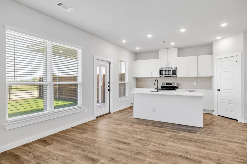 3827 Clovis Street Midlothian, TX 76065