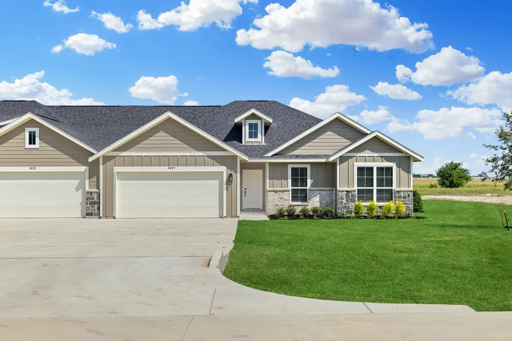 3827 Clovis Street Midlothian, TX 76065