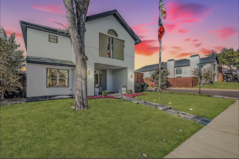 1349 Jeanette Way Carrollton, TX 75006