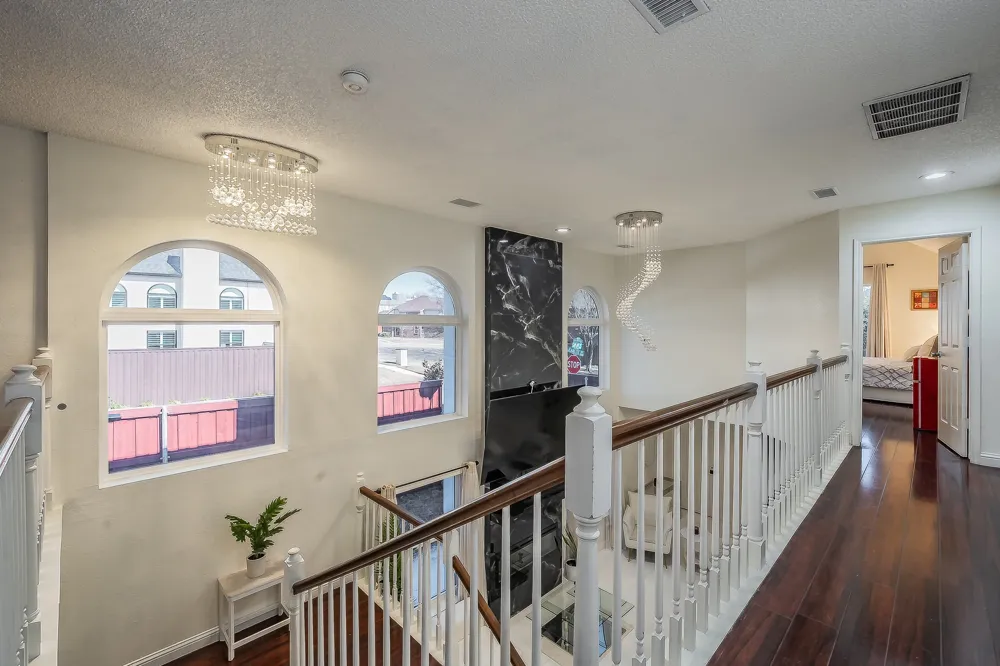 1349 Jeanette Way Carrollton, TX 75006