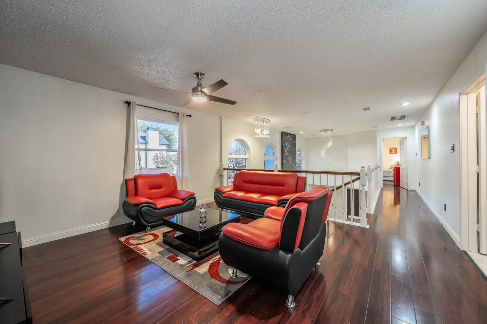 1349 Jeanette Way Carrollton, TX 75006