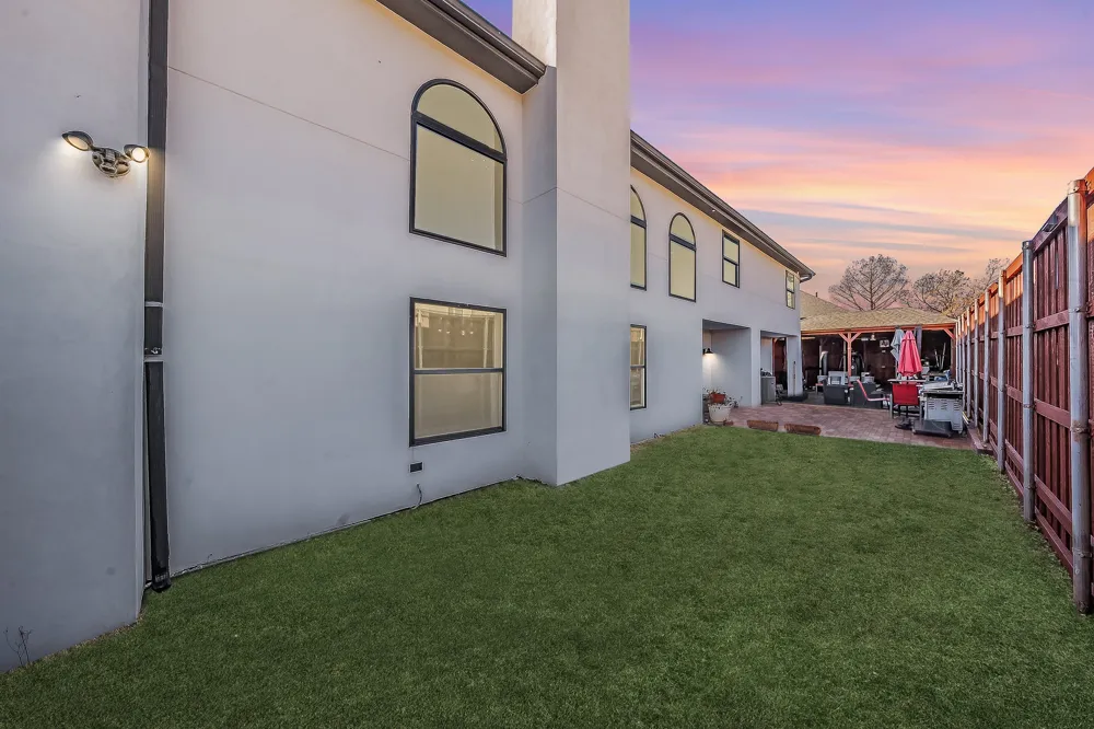 1349 Jeanette Way Carrollton, TX 75006