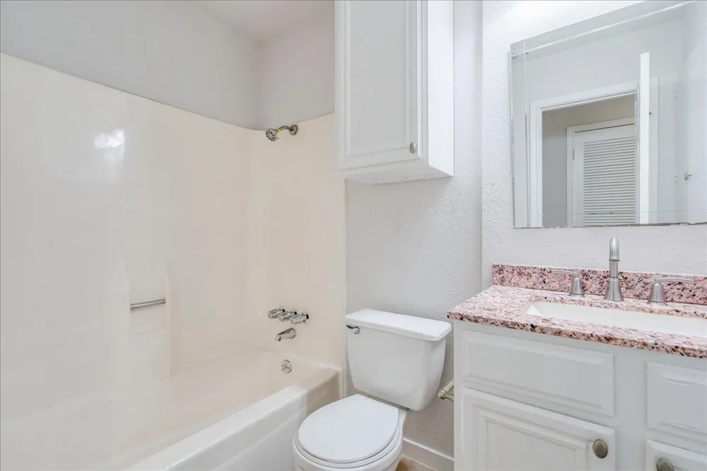 200 E Pheasant Drive Austin, TX 78753