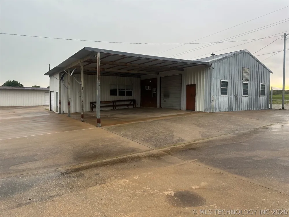 619 Pruitt Ada, OK 74820