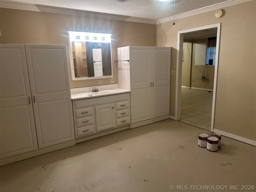 619 Pruitt Ada, OK 74820