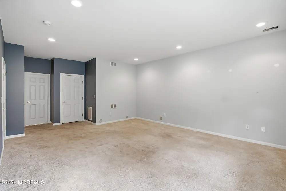 26 Daly Court Old Bridge, NJ 08857
