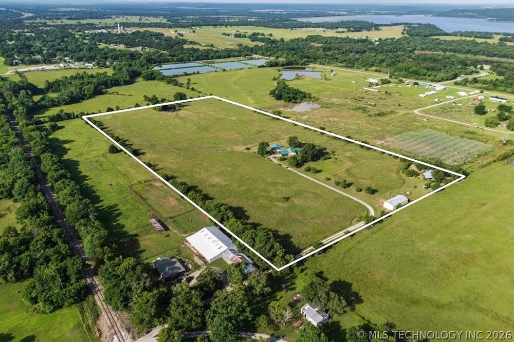 1051 Caney Street E Copan, OK 74022