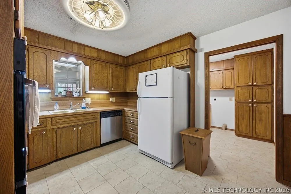 1051 Caney Street E Copan, OK 74022