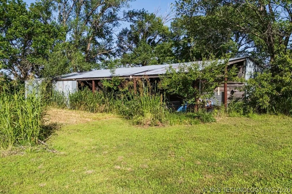 1051 Caney Street E Copan, OK 74022