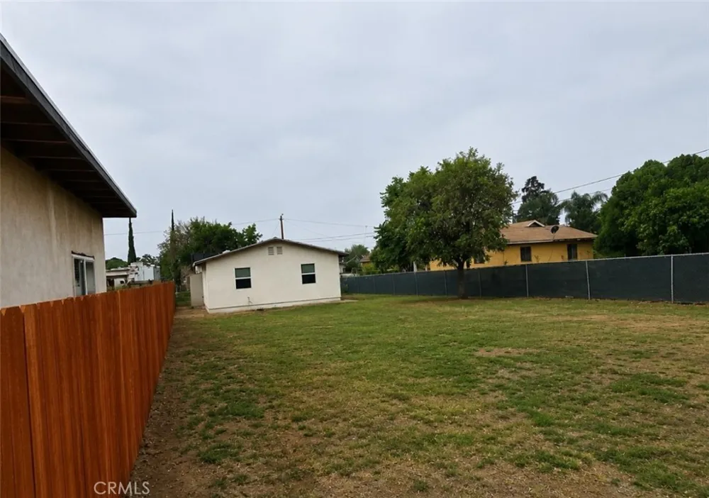 515 W Colton, CA 92324