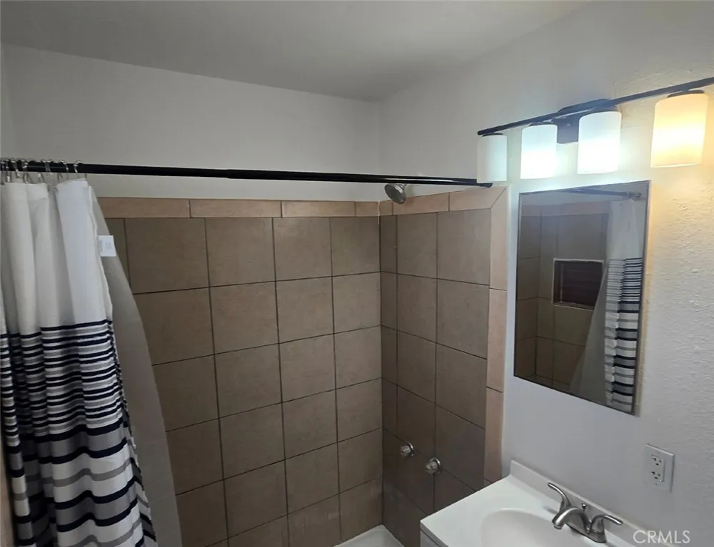 515 W Colton, CA 92324