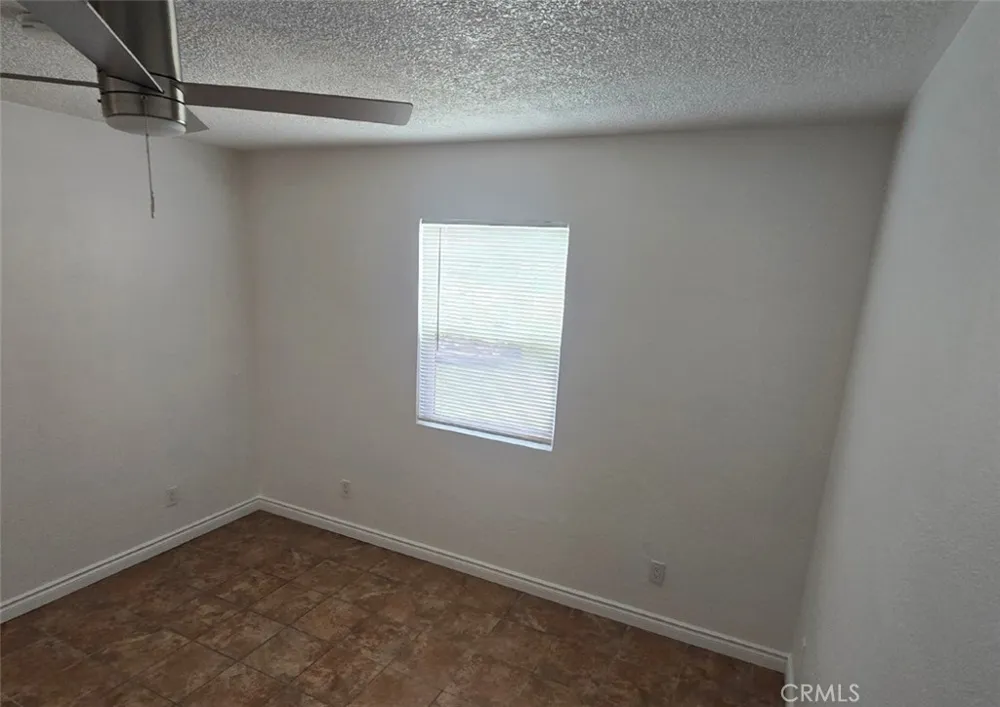 515 W Colton, CA 92324
