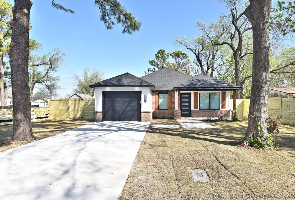 217 W 40th Place Sand Springs, OK 74063