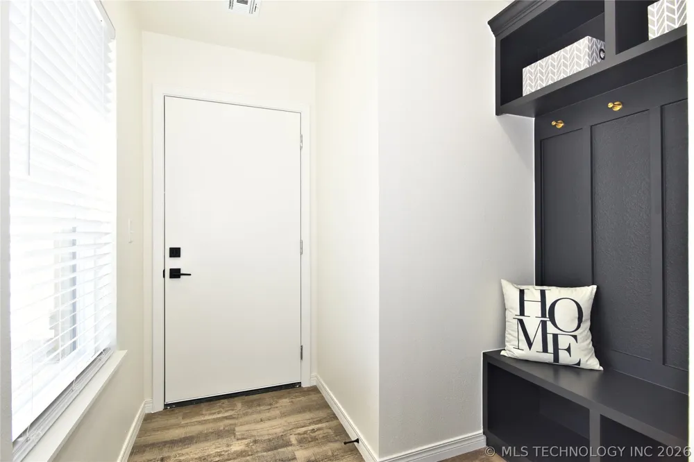 217 W 40th Place Sand Springs, OK 74063