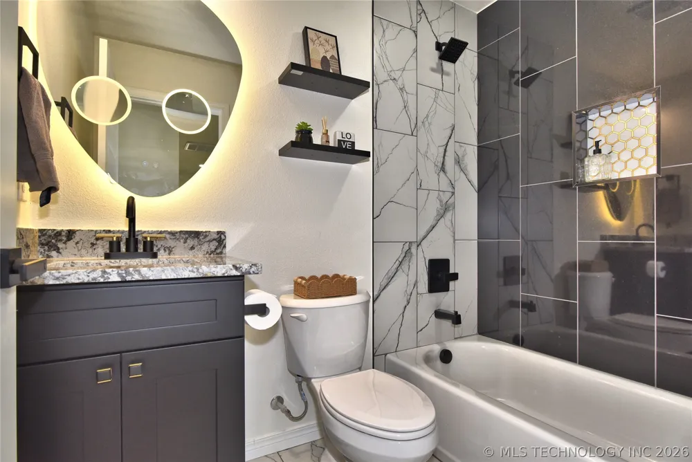 217 W 40th Place Sand Springs, OK 74063