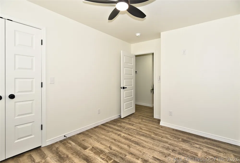 217 W 40th Place Sand Springs, OK 74063