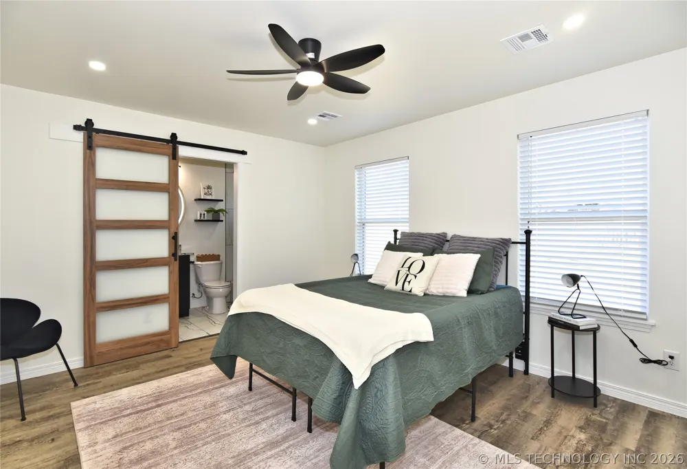 217 W 40th Place Sand Springs, OK 74063