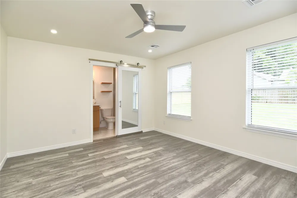 217 W 40th Place Sand Springs, OK 74063