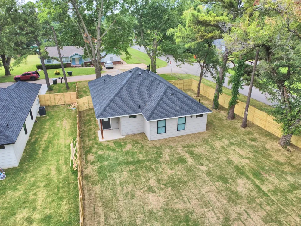 217 W 40th Place Sand Springs, OK 74063