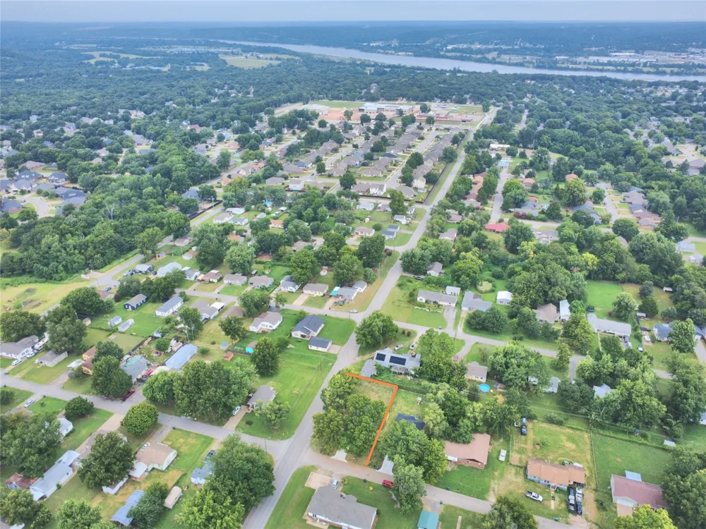217 W 40th Place Sand Springs, OK 74063
