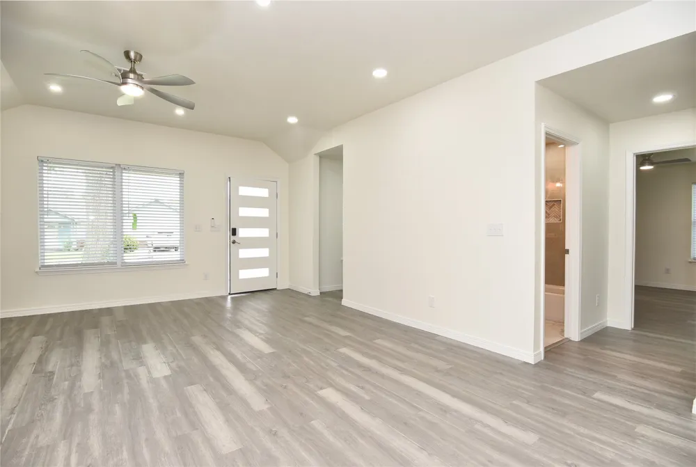 217 W 40th Place Sand Springs, OK 74063