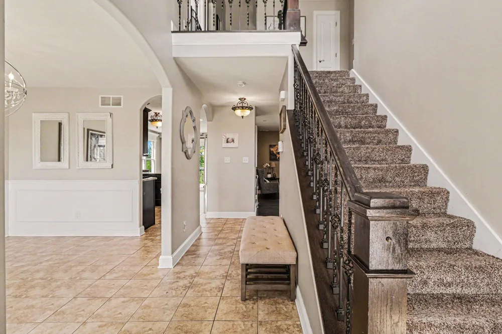8940 Doubletree Drive Winfield, IN 46307