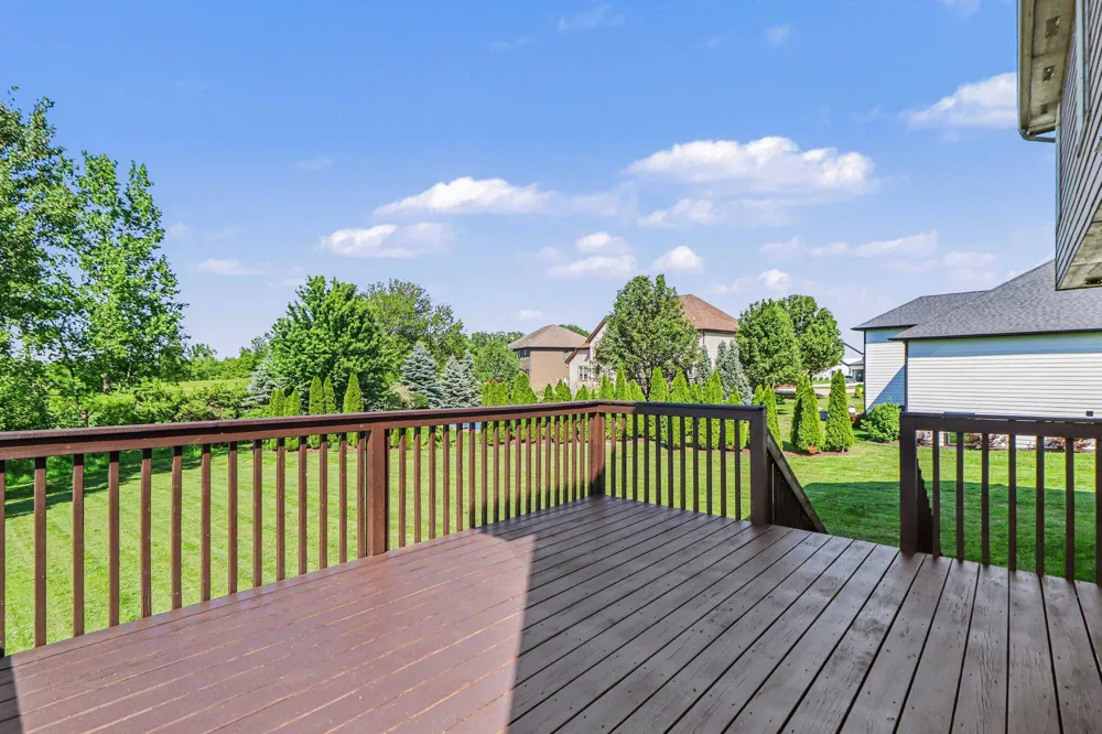 8940 Doubletree Drive Winfield, IN 46307