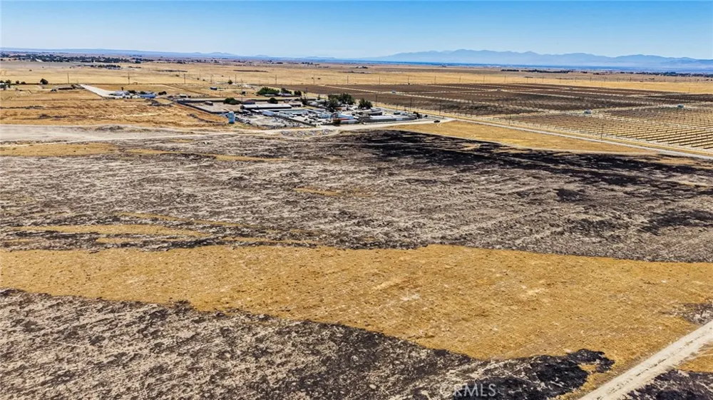 151 94th Street Rosamond, CA 93560
