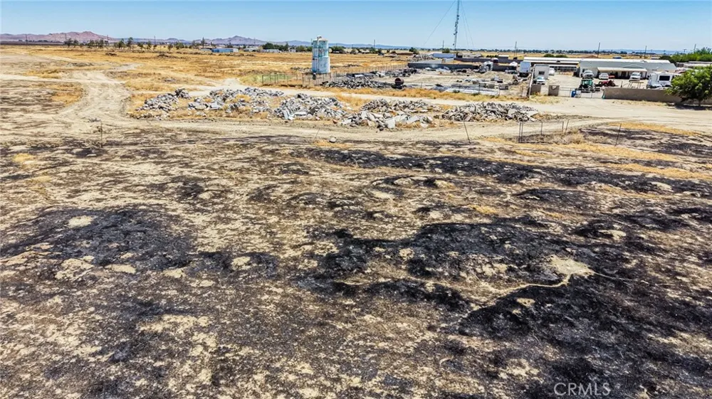 151 94th Street Rosamond, CA 93560