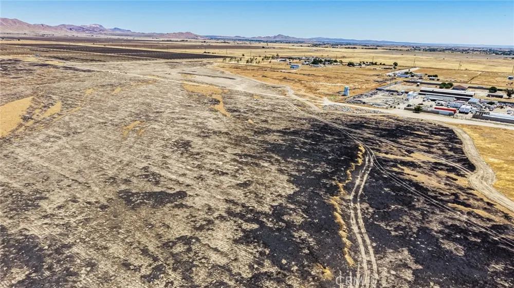 151 94th Street Rosamond, CA 93560