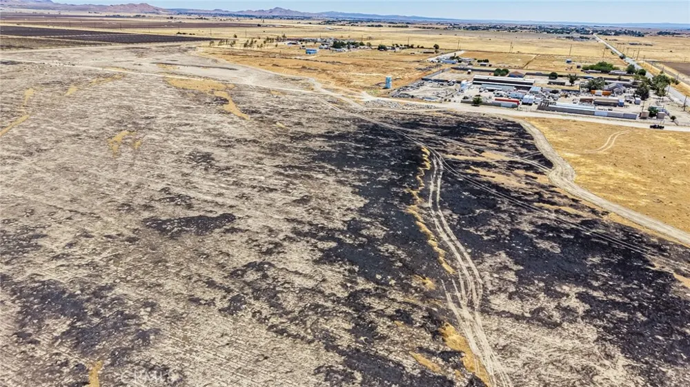 151 94th Street Rosamond, CA 93560