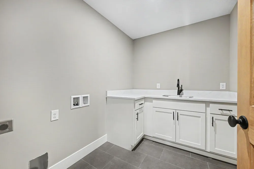 4044 Merriam Road Minnetonka, MN 55305