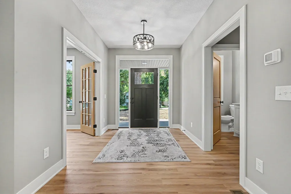 4044 Merriam Road Minnetonka, MN 55305