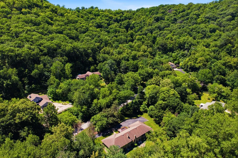 47060 Queens Cove Circle La Crescent, MN 55947