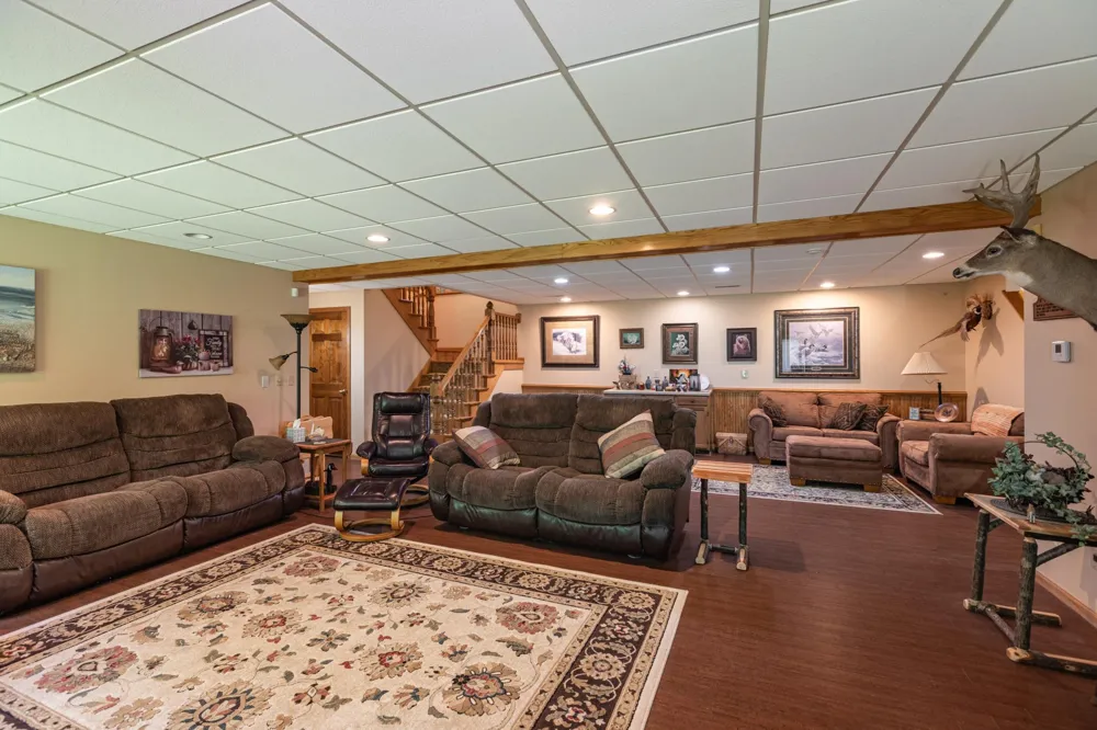 47060 Queens Cove Circle La Crescent, MN 55947