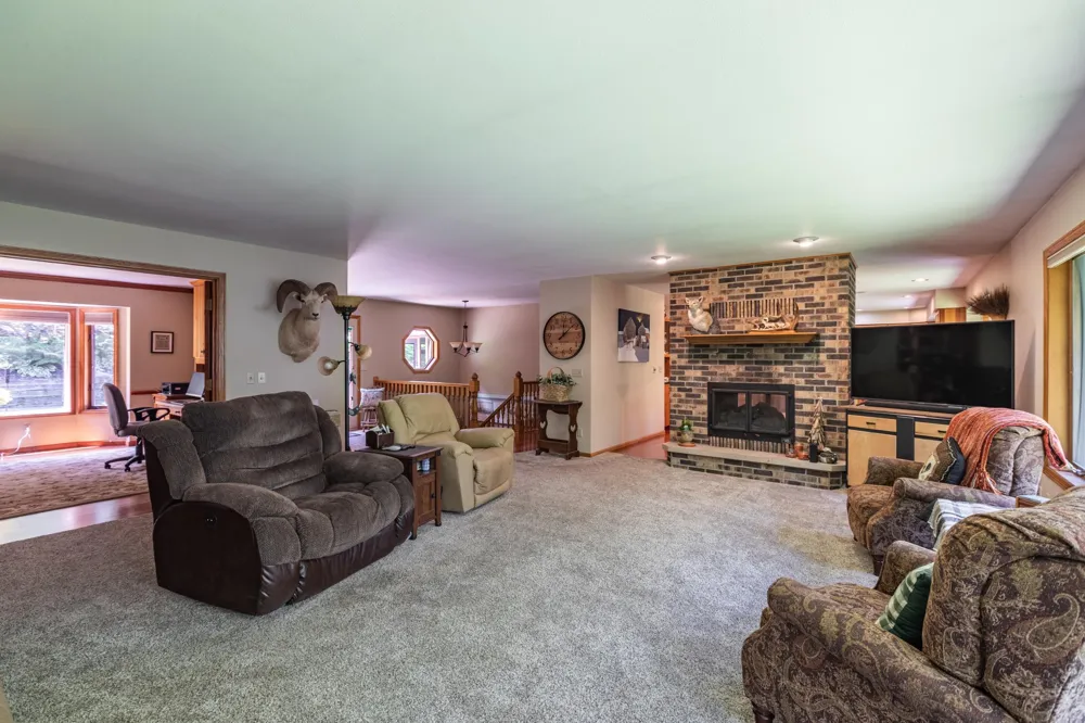 47060 Queens Cove Circle La Crescent, MN 55947