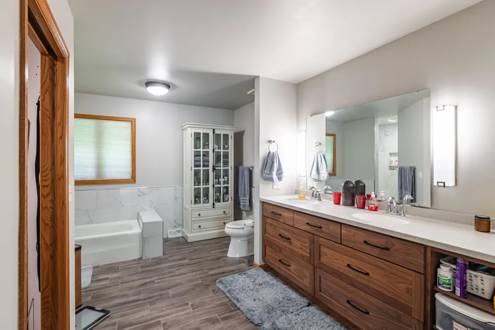 47060 Queens Cove Circle La Crescent, MN 55947
